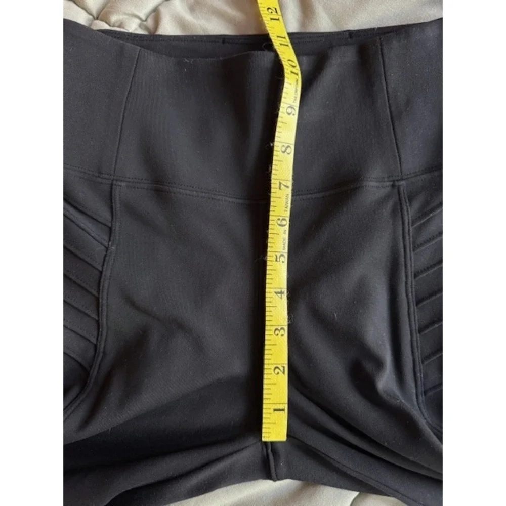 ATHLETA Delancey Moto Tight Women's SIZE XS Black Legging‎ Pockets Stretch Yoga